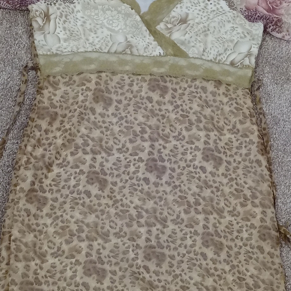 Selene Sport, 1x gown/robe - Picture 10 of 16